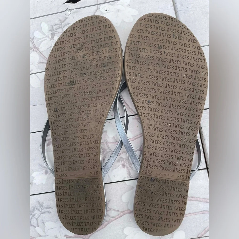 TKEES Metallic Charcoal Thong Sandals